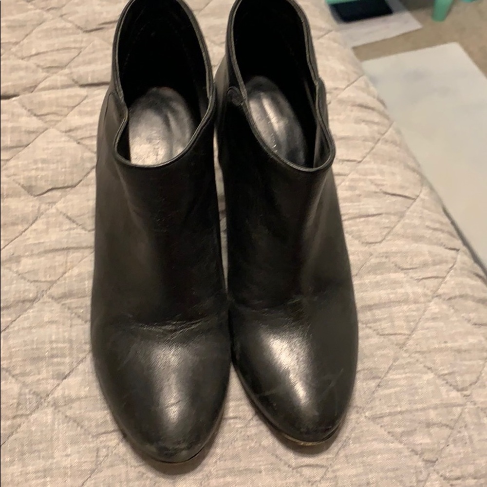 Heeled boot